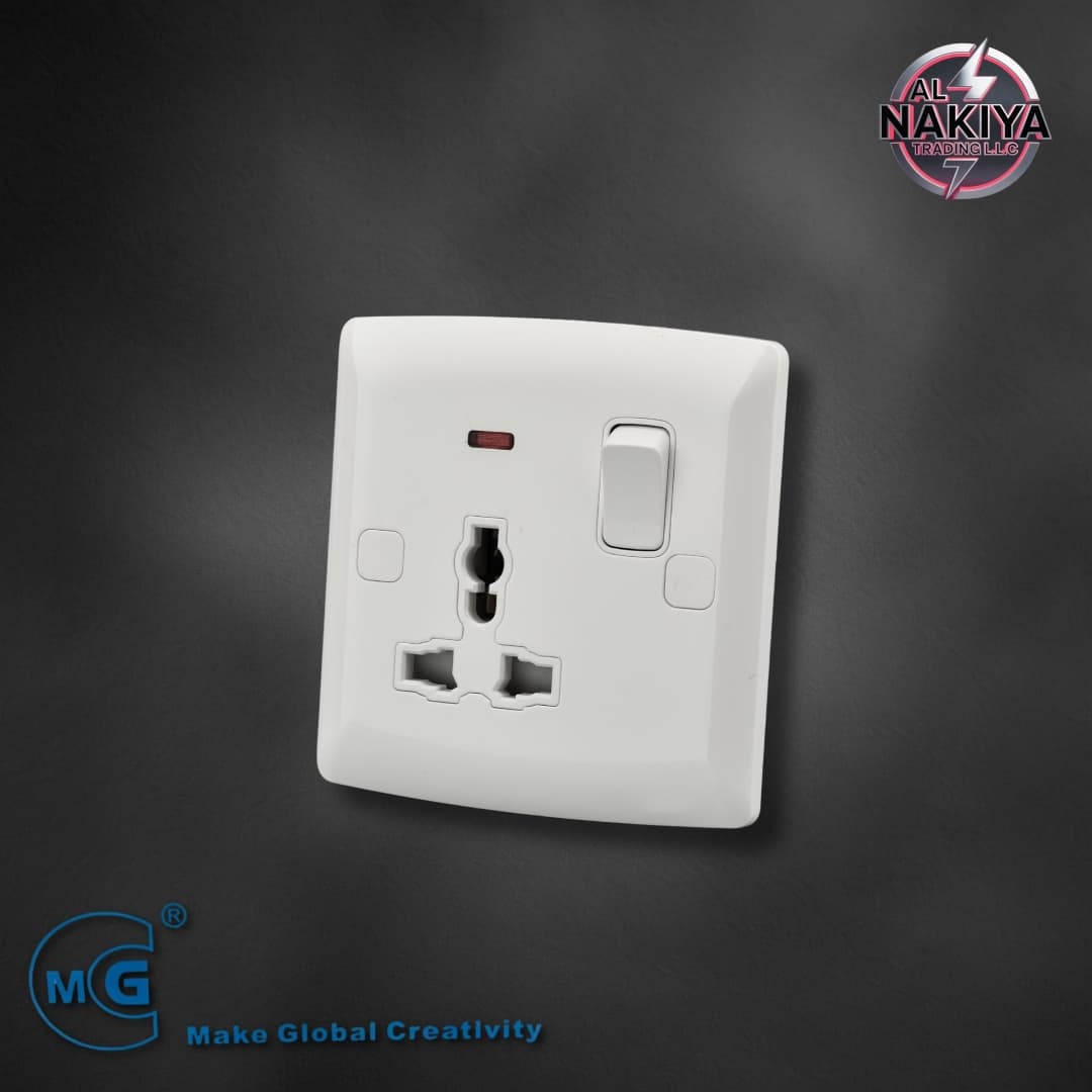MULTI 13A SOCKET WITH SWITCH AND NEON